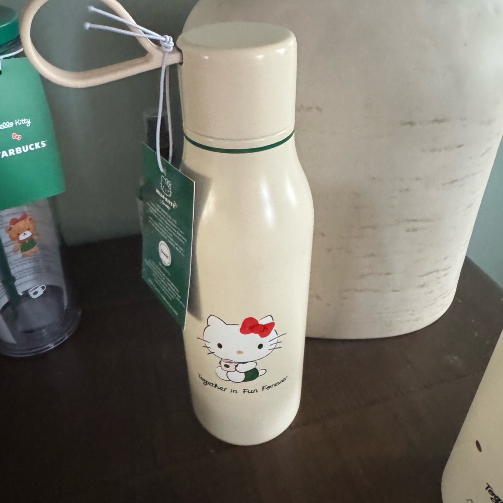 Starbucks Hello Kitty Mug and Tumbler Set - Cream and Green Limted Edition 2025 - Picture 4 of 5